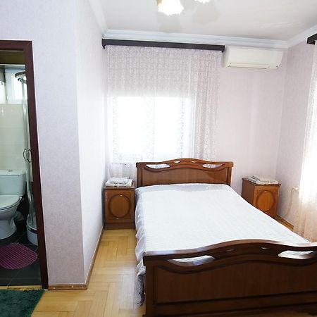 Nice House In The Heart Of The City Erivan Exterior foto