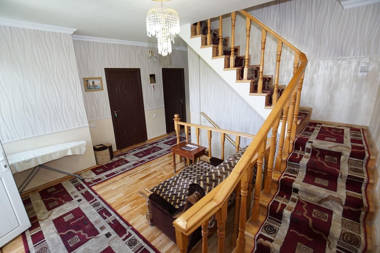 Nice House In The Heart Of The City Erivan Exterior foto