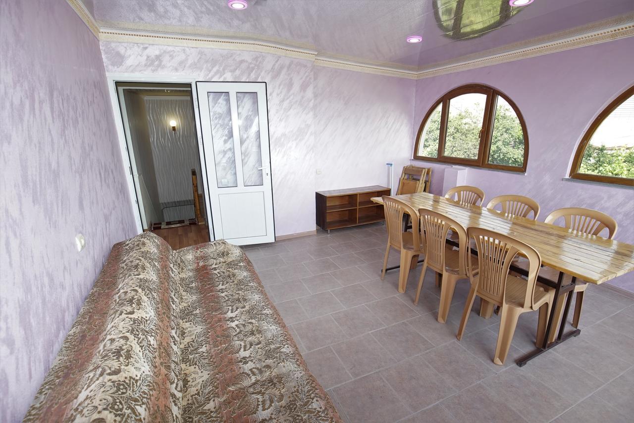 Nice House In The Heart Of The City Erivan Exterior foto